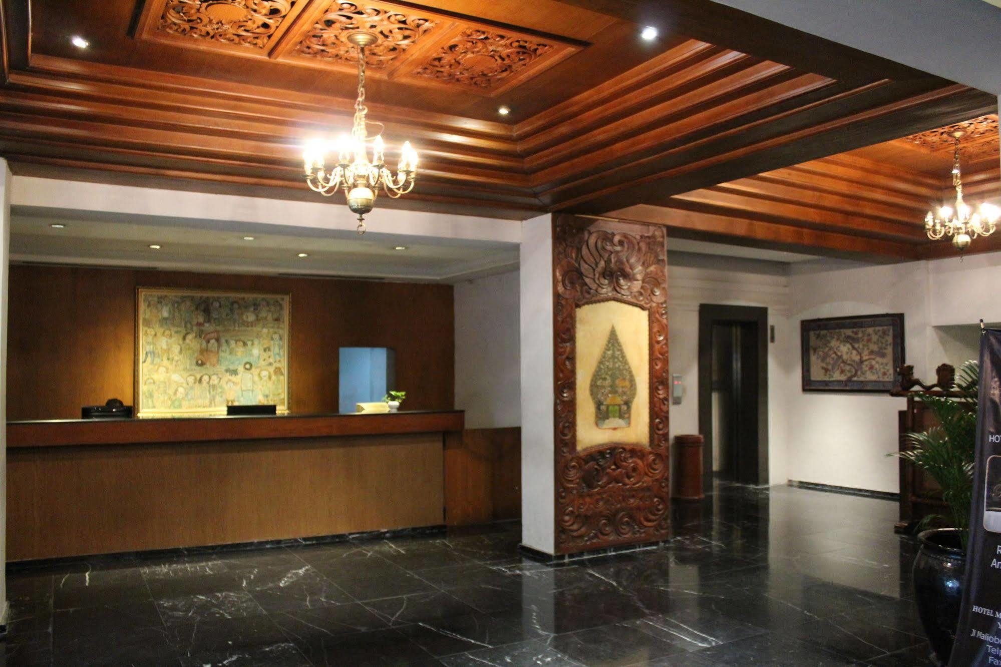 Hotel Mutiara Malioboro Jogyakarta Zewnętrze zdjęcie