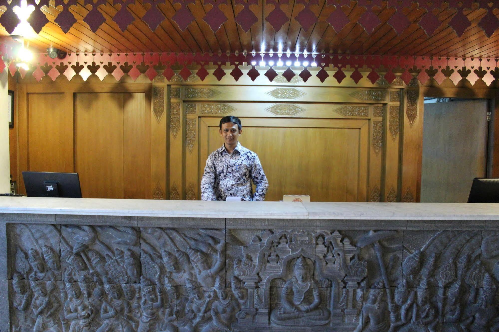 Hotel Mutiara Malioboro Jogyakarta Zewnętrze zdjęcie