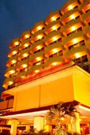 Hotel Mutiara Malioboro Jogyakarta Zewnętrze zdjęcie